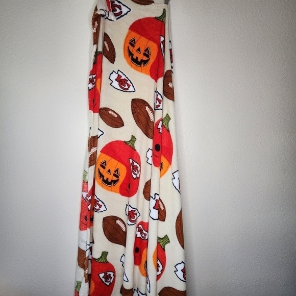 Taylor Swift Other - Taylor Swift's Boyfriend Kansas City Chiefs Halloween Blanket 60x80